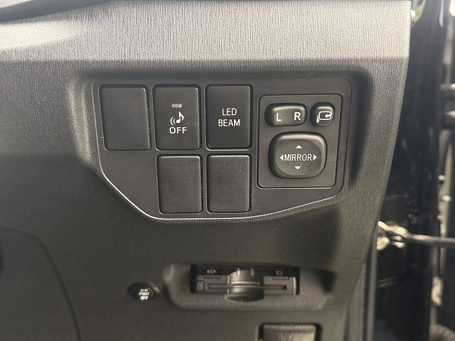 トヨタ プリウス Ｓ　ツーリングセレクション　Ｇ’Ｓ