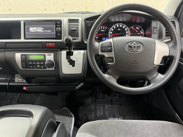 トヨタ ハイエース グランドキャビン　スーパーロング