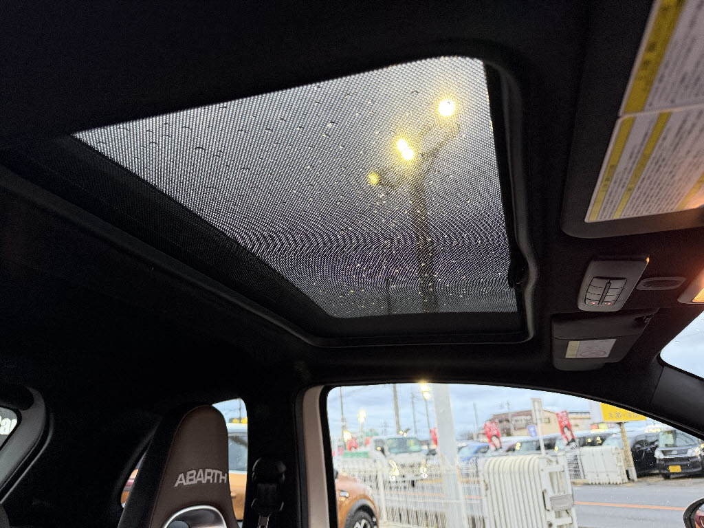 その他輸入車 アバルト ６９５ツーリズモ