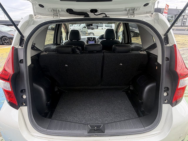 ニッサン ノート ｅ－ＰＯＷＥＲ　メダリスト