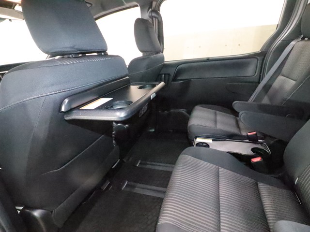 トヨタ ｳﾞｫｸｼｰﾊｲﾌﾞﾘｯﾄﾞ ZS