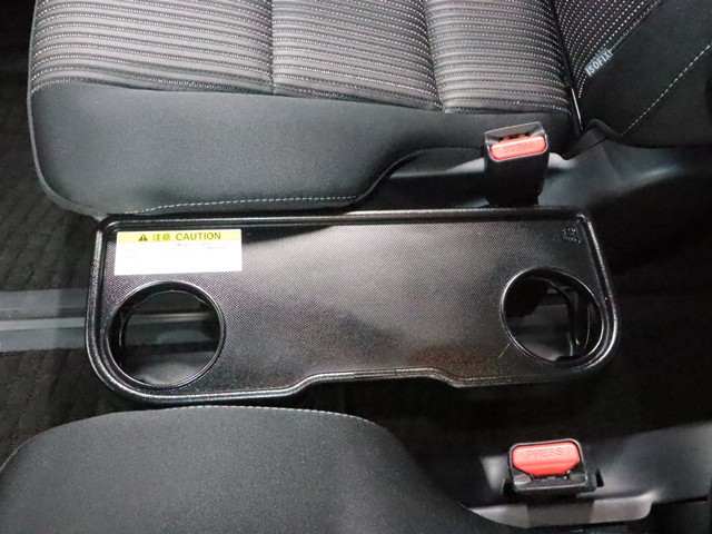 トヨタ ｳﾞｫｸｼｰﾊｲﾌﾞﾘｯﾄﾞ ZS