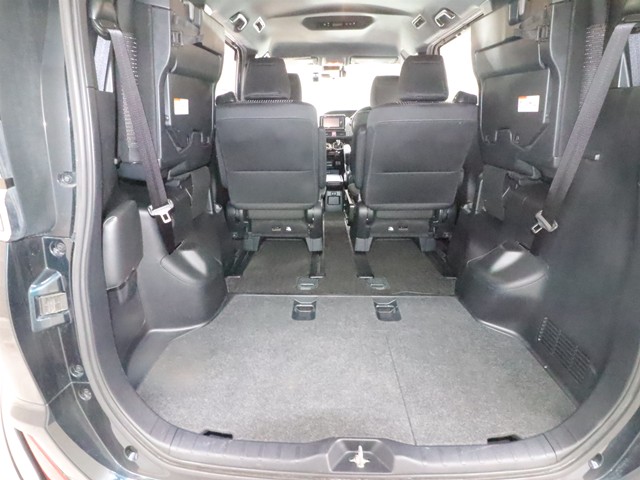 トヨタ ｳﾞｫｸｼｰﾊｲﾌﾞﾘｯﾄﾞ ZS