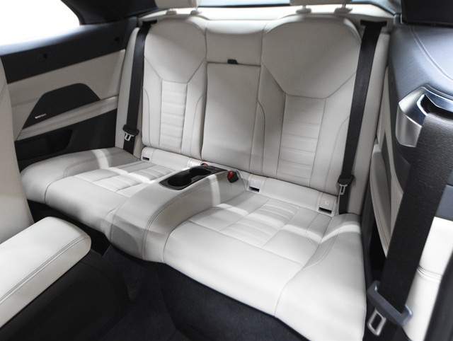 ＢＭＷ ＢＭＷ ４シリーズ カブリオレ　４２０ｉ　Ｍスポーツ