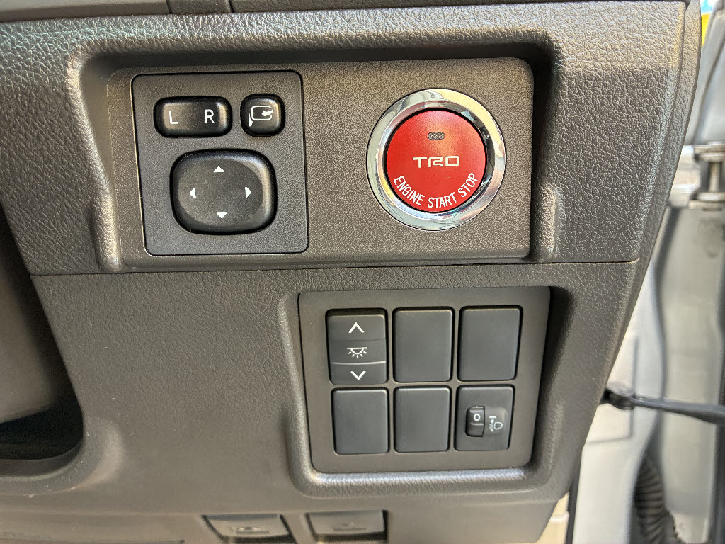 トヨタ ﾗﾝﾄﾞｸﾙｰｻﾞｰ ﾌﾟﾗﾄﾞ ＴＺ－Ｇ