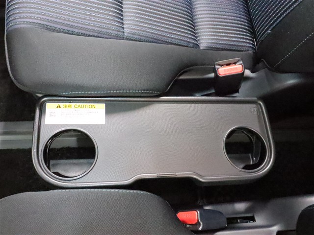 トヨタ ヴォクシー ＺＳ　煌２