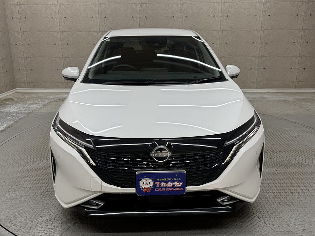 ニッサン オーラ Ｇ　レザーエディション