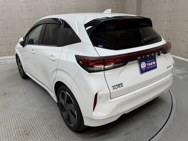 ニッサン オーラ Ｇ　レザーエディション