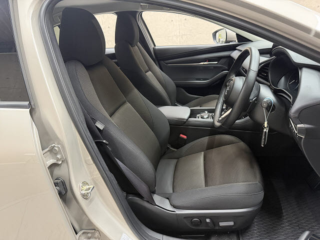 マツダ マツダ３セダン ２０Ｓ　プロアクティブ　ツーリングセレク