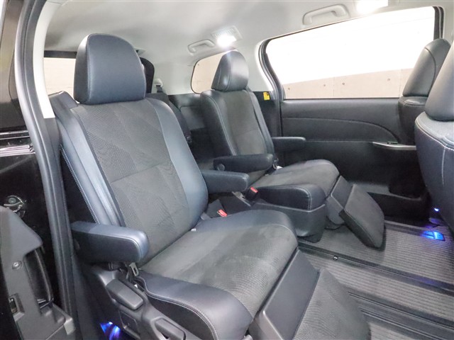 トヨタ エスティマ アエラス　プレミアムエディション