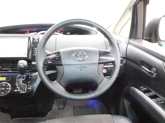 トヨタ エスティマ アエラス　プレミアムエディション