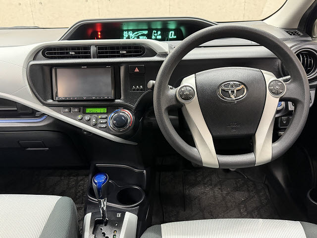 トヨタ アクア Ｓ