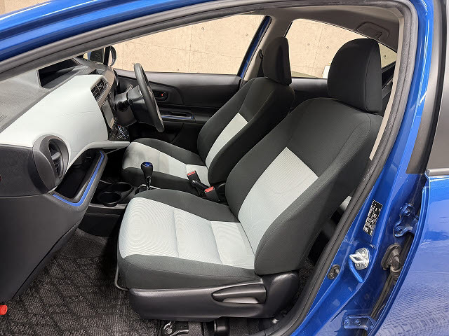 トヨタ アクア Ｓ