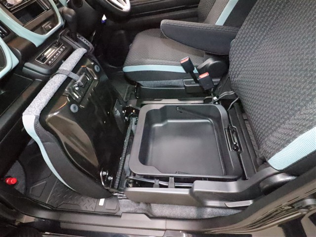 スズキ ハスラー ハイブリッド　Ｇ