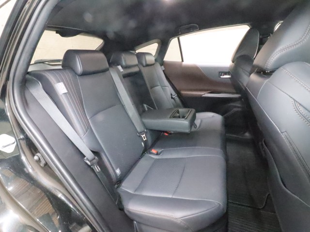 トヨタ ﾊﾘｱｰ ﾊｲﾌﾞﾘｯﾄﾞ Ｚ　レザーパッケージ