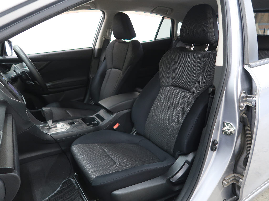 スバル インプレッサスポーツ １．６ｉ－Ｌ　アイサイト