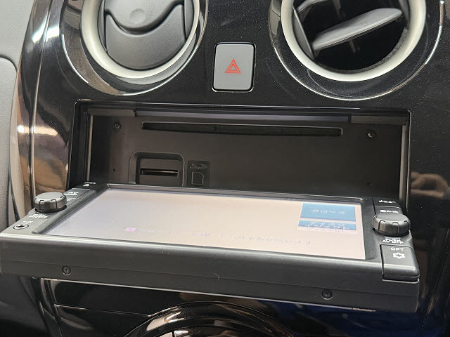 ニッサン ノート Ｘ　Ｖセレクション
