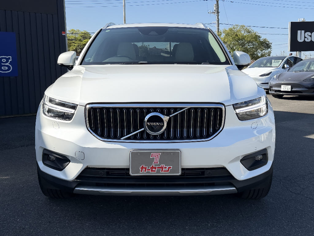 ボルボ ボルボ ＸＣ４０ Ｔ４　ＡＷＤ　インスクリプション