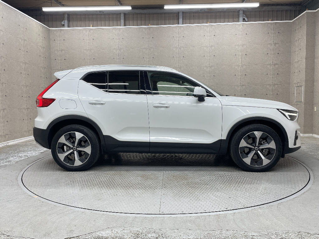 ボルボ ボルボ ＸＣ４０ アルティメット　Ｂ４　ＡＷＤ