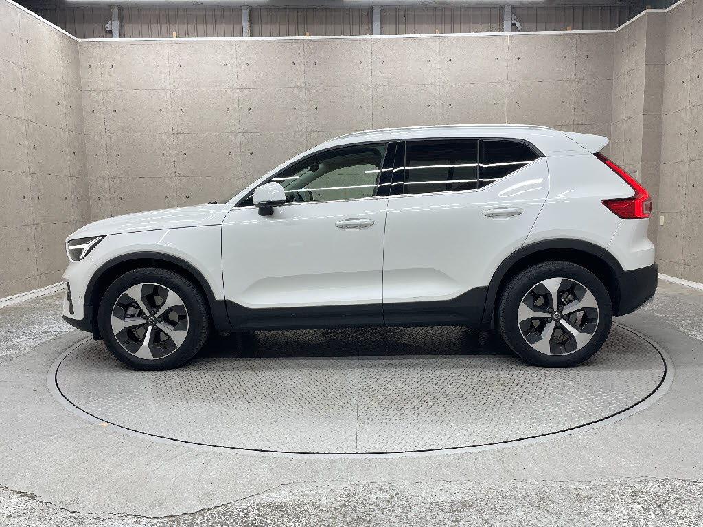 ボルボ ボルボ ＸＣ４０ アルティメット　Ｂ４　ＡＷＤ