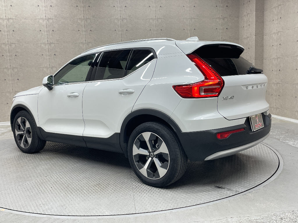 ボルボ ボルボ ＸＣ４０ アルティメット　Ｂ４　ＡＷＤ