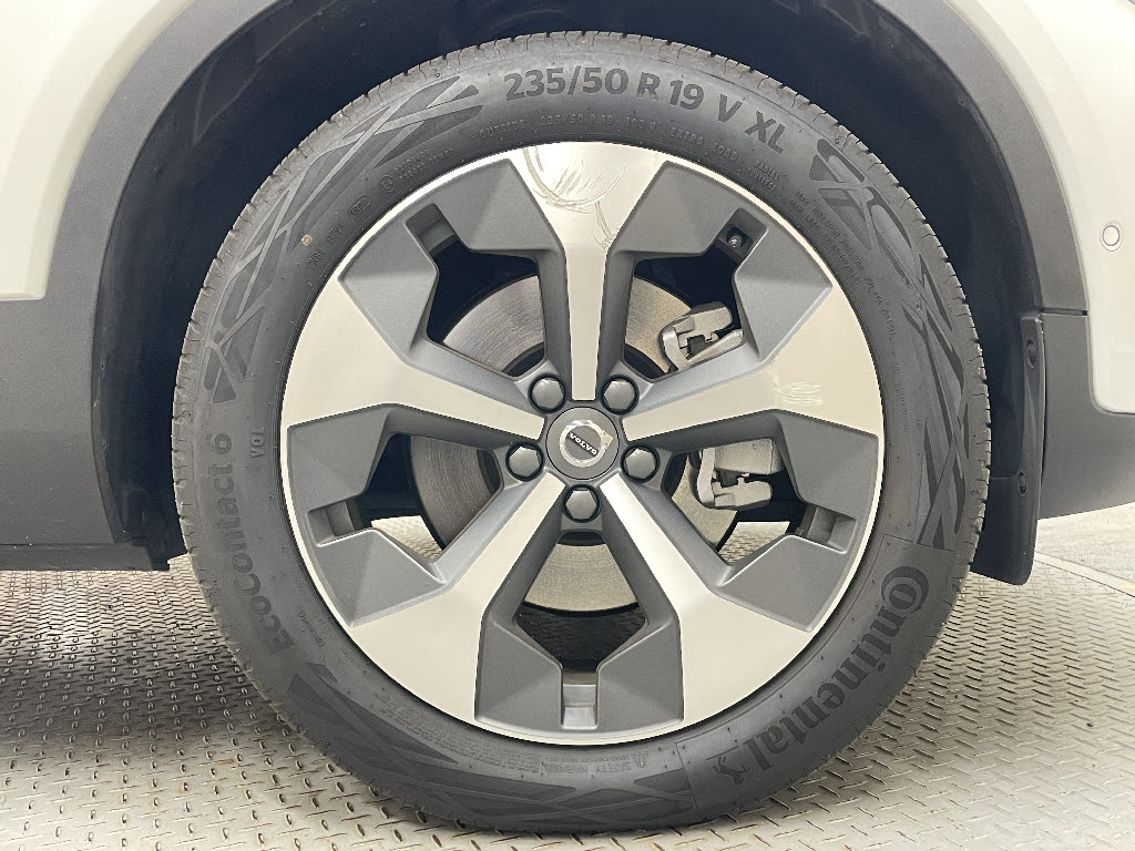 ボルボ ボルボ ＸＣ４０ アルティメット　Ｂ４　ＡＷＤ