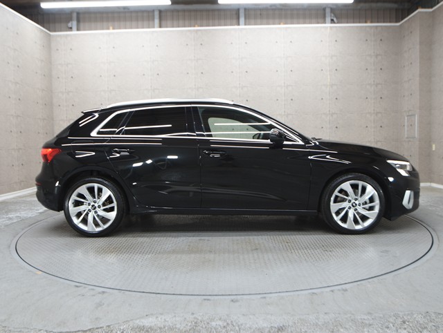 アウディ ｱｳﾃﾞｨ A3 ｽﾎﾟｰﾂﾊﾞｯｸ ３０　ＴＦＳＩ　アドバンスド　１ｓｔＥＤ