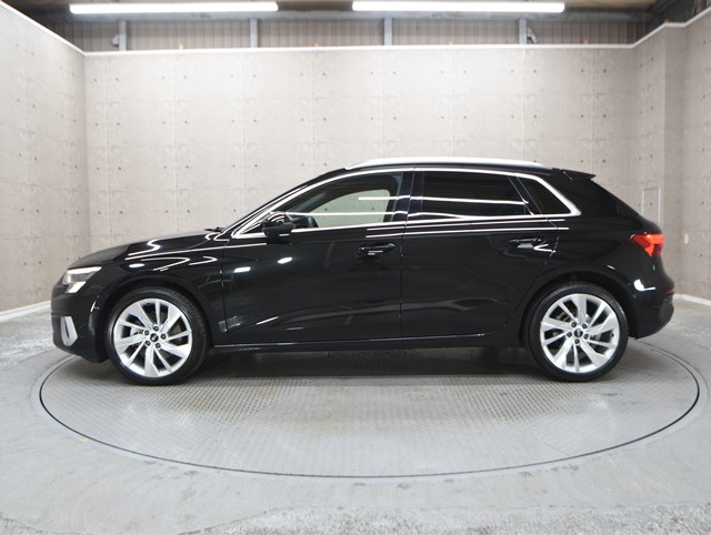 アウディ ｱｳﾃﾞｨ A3 ｽﾎﾟｰﾂﾊﾞｯｸ ３０　ＴＦＳＩ　アドバンスド　１ｓｔＥＤ