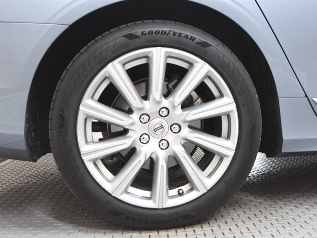 ボルボ ボルボ Ｖ９０ Ｄ４　インスクリプション