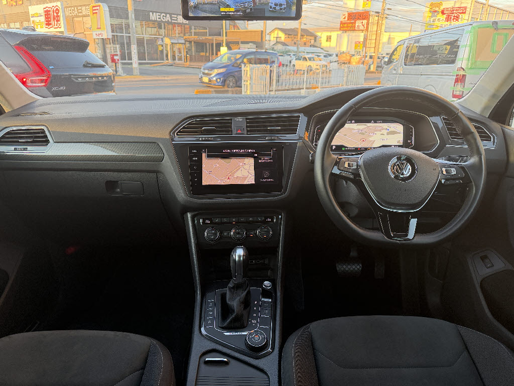 フォルクスワーゲン ＶＷティグアン ＴＤＩ　４モーション　ハイライン