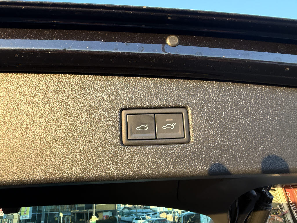 フォルクスワーゲン ＶＷティグアン ＴＤＩ　４モーション　ハイライン