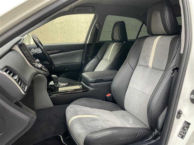 トヨタ クラウンＨＶ アスリートＳ　Ｊ－フロンティア