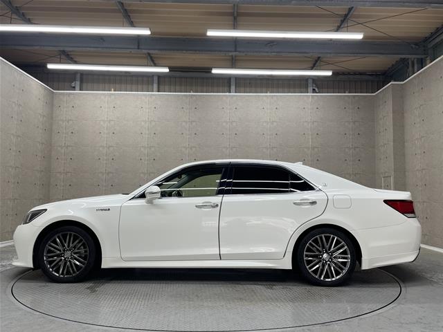 トヨタ クラウンＨＶ アスリートＳ　Ｊ－フロンティア