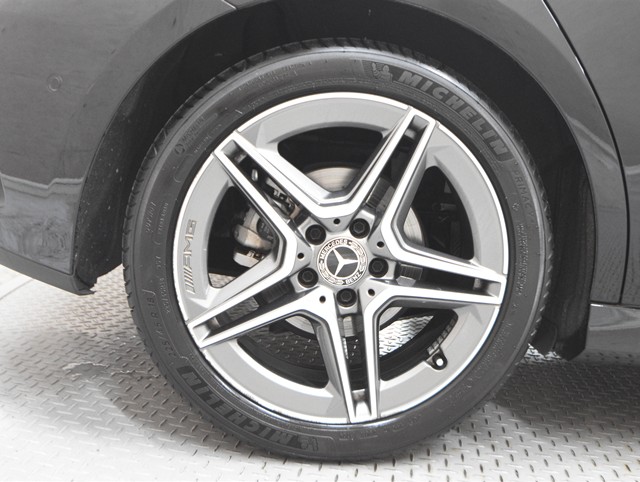 メルセデスベンツ ﾒﾙｾﾃﾞｽﾍﾞﾝﾂ Aｸﾗｽ Ａ１８０　スタイル　ＡＭＧライン