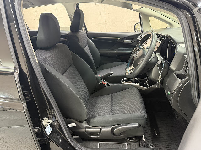 ホンダ フィット １３Ｇ　Ｌ　ホンダセンシング