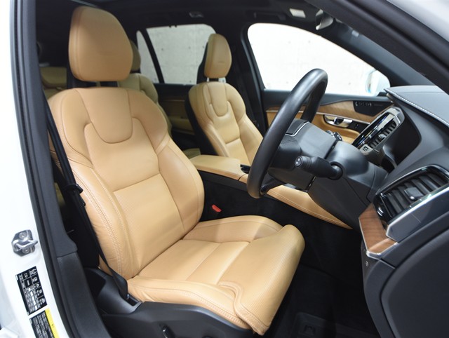 ボルボ ボルボ ＸＣ９０ Ｄ５　ＡＷＤ　インスクリプション