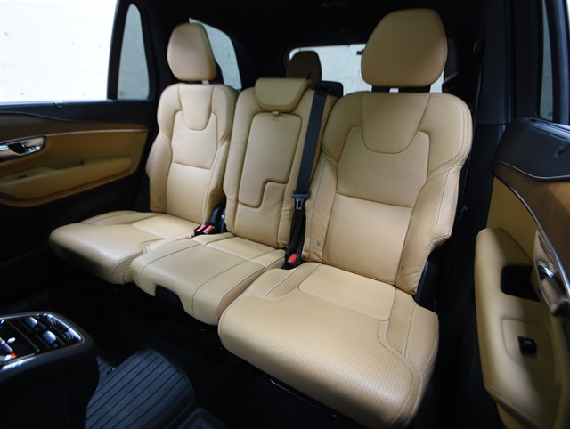 ボルボ ボルボ ＸＣ９０ Ｄ５　ＡＷＤ　インスクリプション