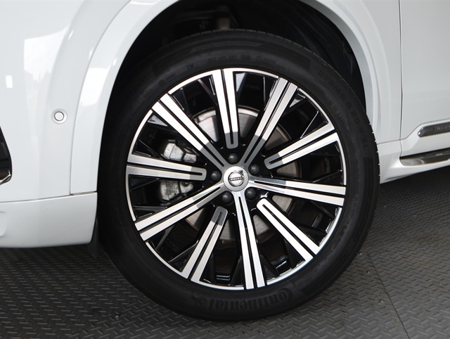 ボルボ ボルボ ＸＣ９０ Ｄ５　ＡＷＤ　インスクリプション