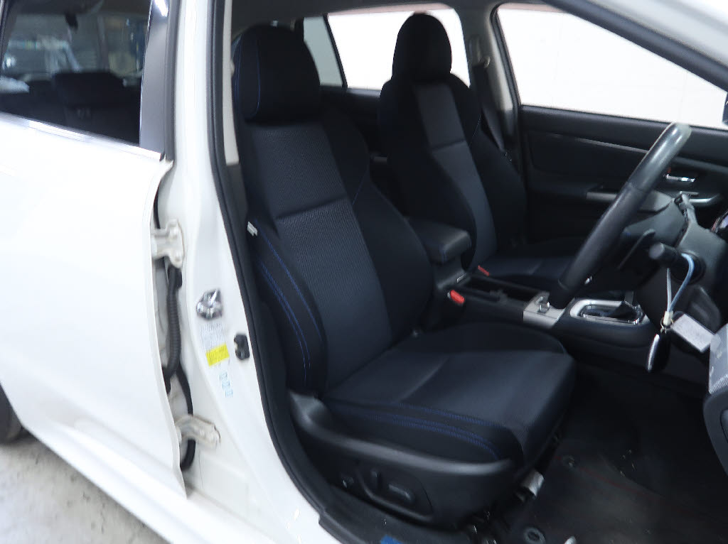 スバル レヴォーグ 1.6GT-Sアイサイト