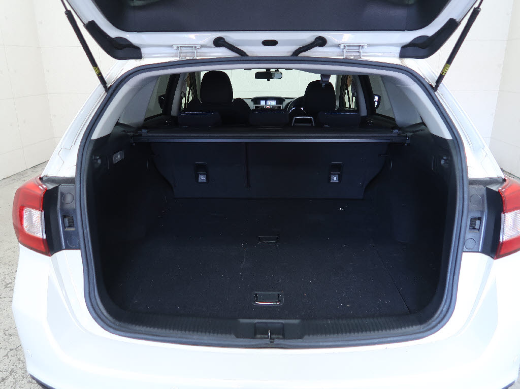 スバル レヴォーグ 1.6GT-Sアイサイト