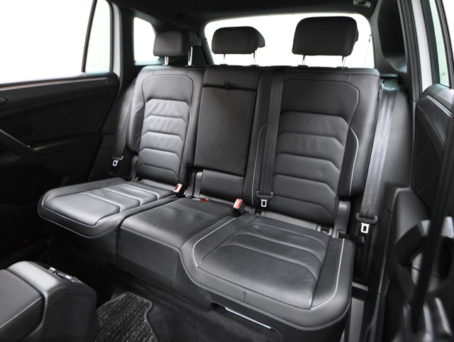 フォルクスワーゲン ＶＷティグアン ＴＳＩ　Ｒライン　ディナウディオ