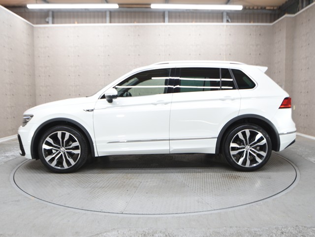 フォルクスワーゲン ＶＷティグアン ＴＳＩ　Ｒライン　ディナウディオ