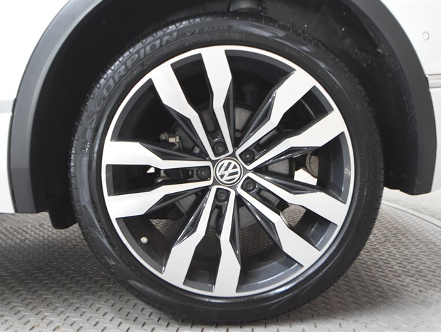 フォルクスワーゲン ＶＷティグアン ＴＳＩ　Ｒライン　ディナウディオ