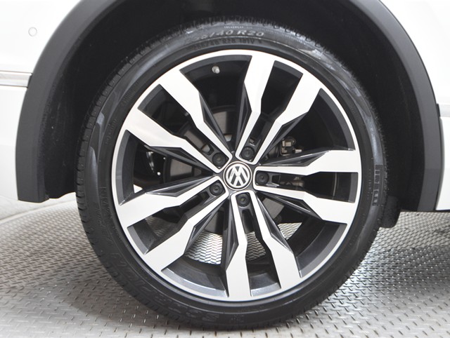 フォルクスワーゲン ＶＷティグアン ＴＳＩ　Ｒライン　ディナウディオ