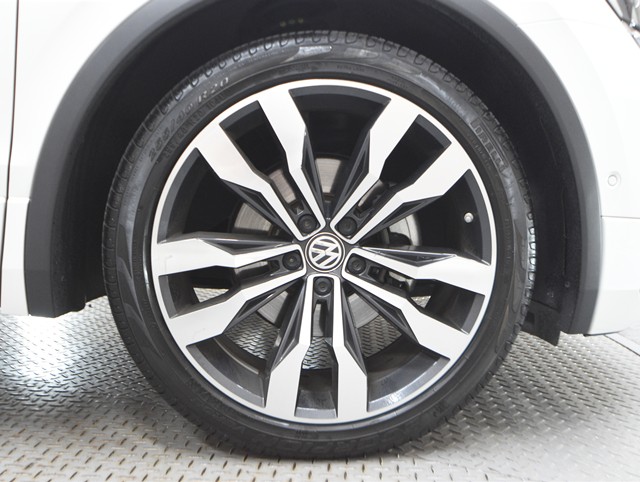 フォルクスワーゲン ＶＷティグアン ＴＳＩ　Ｒライン　ディナウディオ