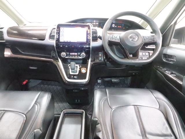 ニッサン セレナＨＶ ｅ－ＰＯＷＥＲ　ＸＶ