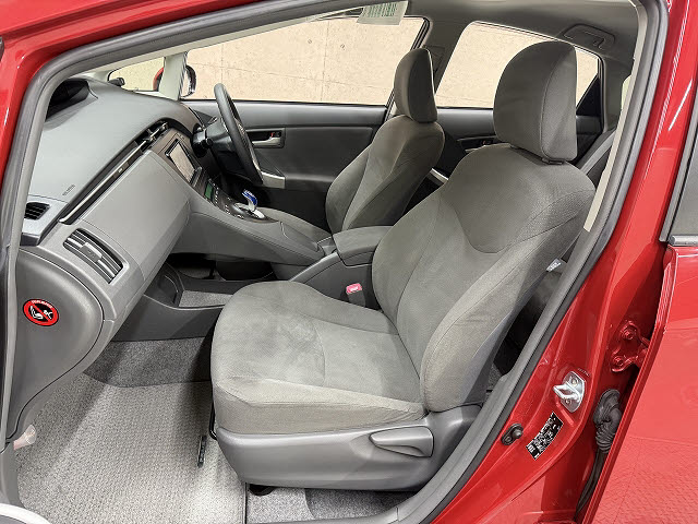 トヨタ プリウス Ｓ　ツーリングセレクション