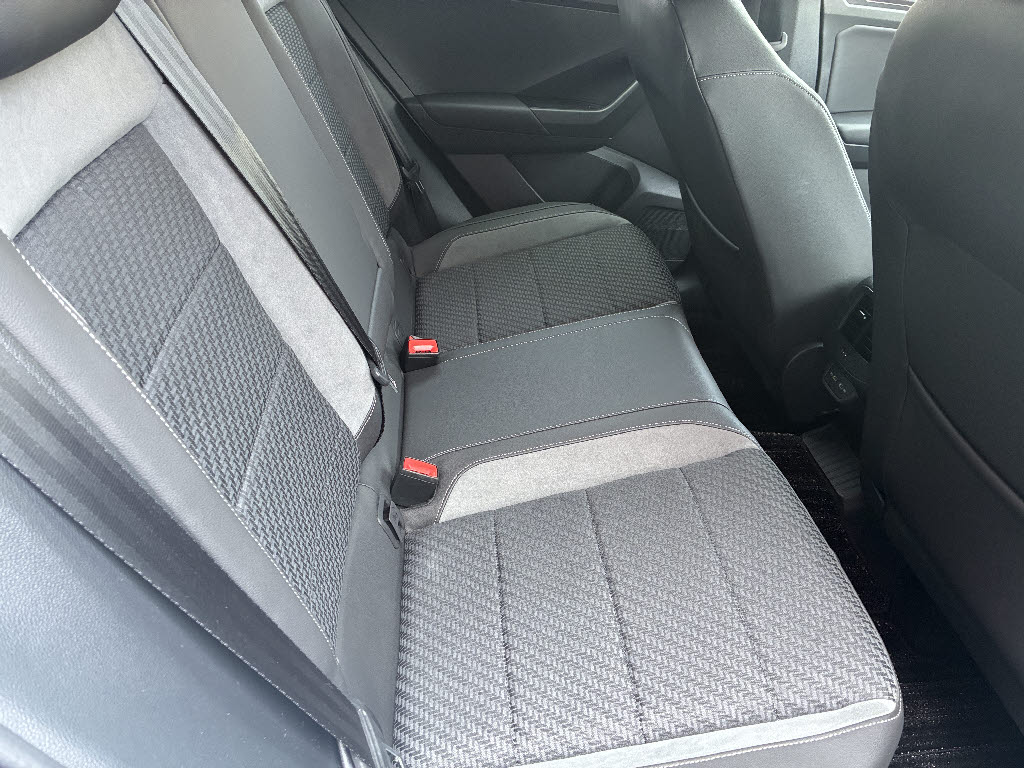 フォルクスワーゲン ＶＷ　Ｔ－ロック ＴＤＩ　Ｒライン