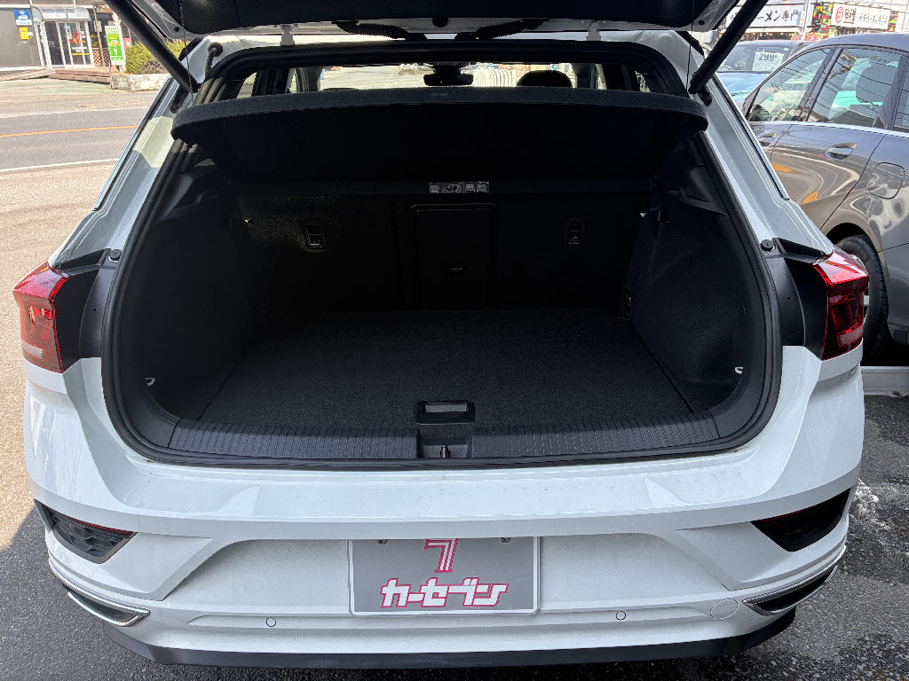 フォルクスワーゲン ＶＷ　Ｔ－ロック ＴＤＩ　Ｒライン