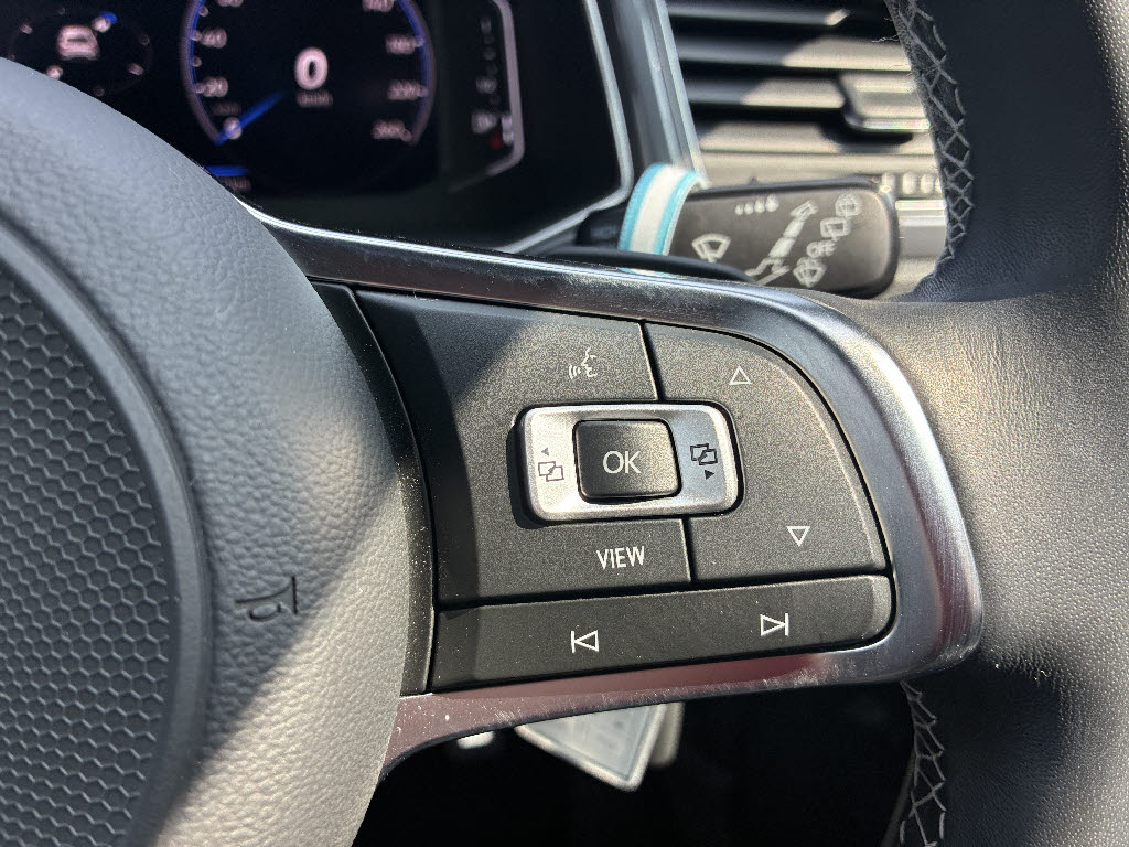 フォルクスワーゲン ＶＷ　Ｔ－ロック ＴＤＩ　Ｒライン